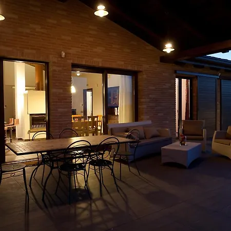 Le Orchidee Villa Roncofreddo