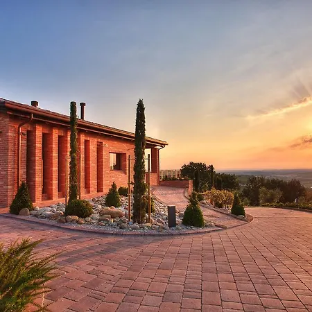 Le Orchidee Villa Roncofreddo